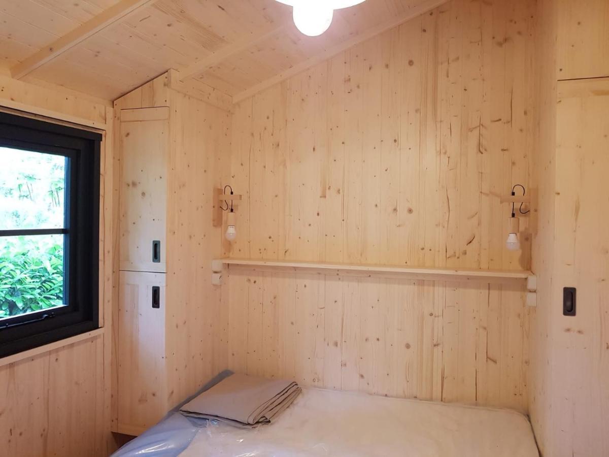 Camping Le Mouliat Hotell Moncrabeau Exteriör bild