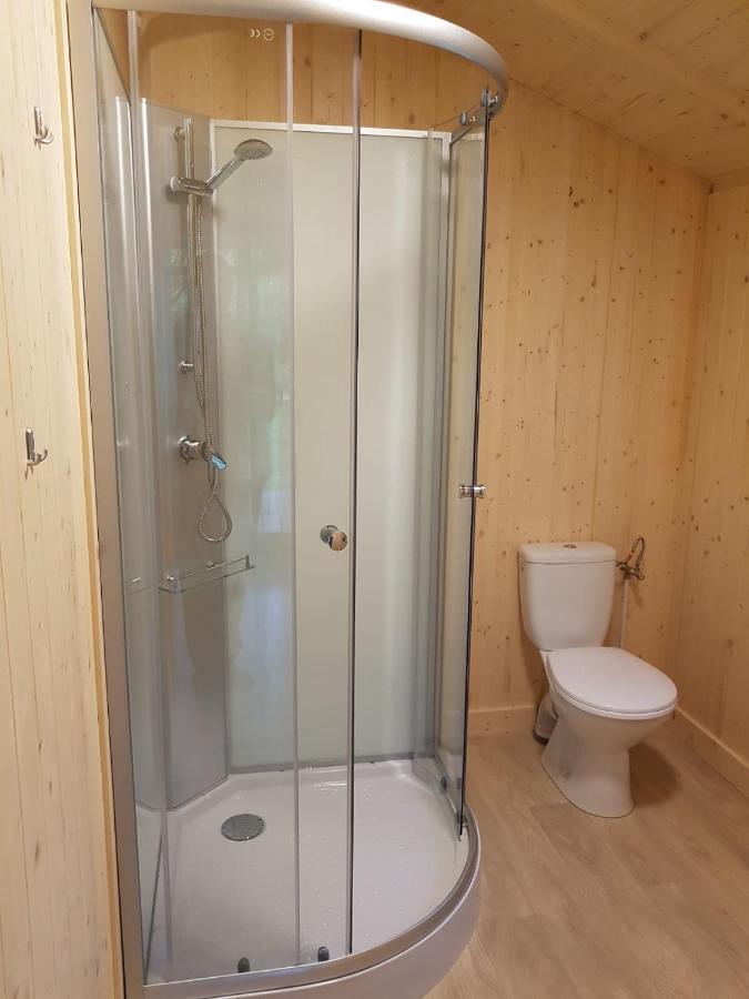 Camping Le Mouliat Hotell Moncrabeau Exteriör bild