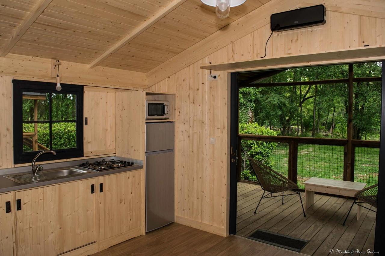 Camping Le Mouliat Hotell Moncrabeau Exteriör bild